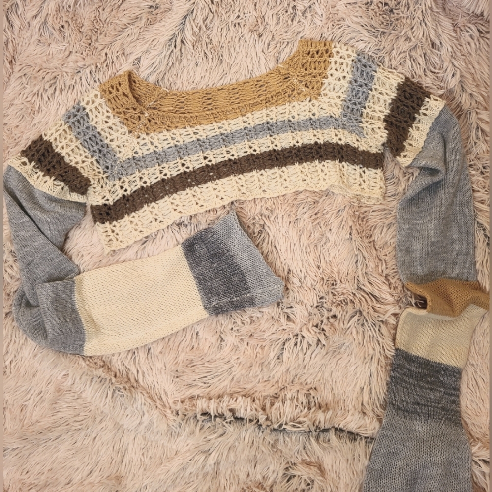 Ladies open weave Shrug long-sleeved, neutral striped